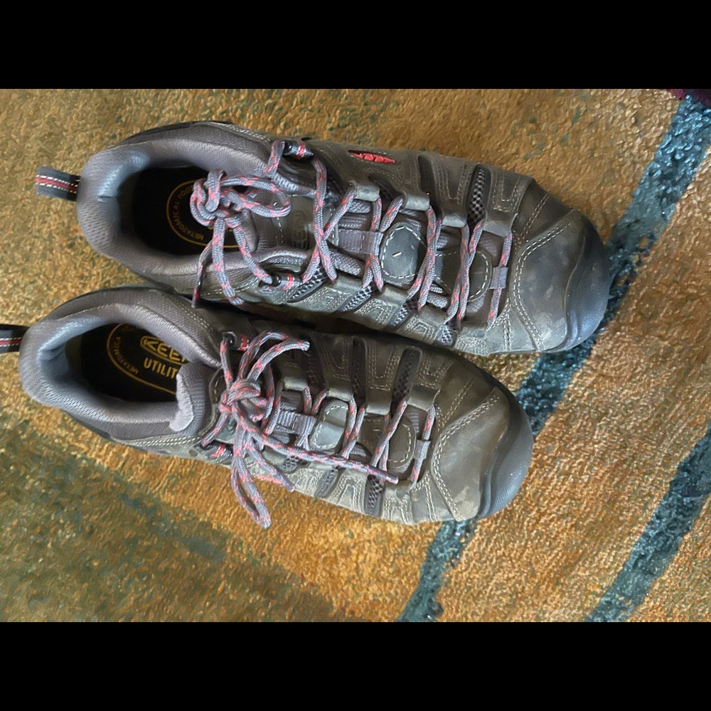 Keen steel toe